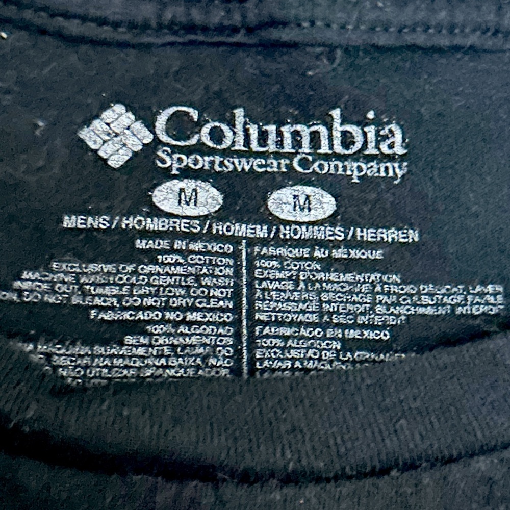 Columbia size M Las Vegas shirt - Picture 4 of 4